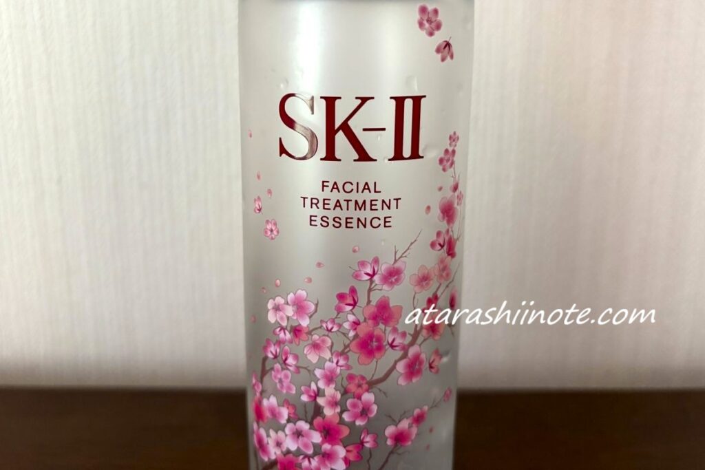 SK-II フェイシャル トリートメント エッセンス 桜デザインボトル クローズアップ