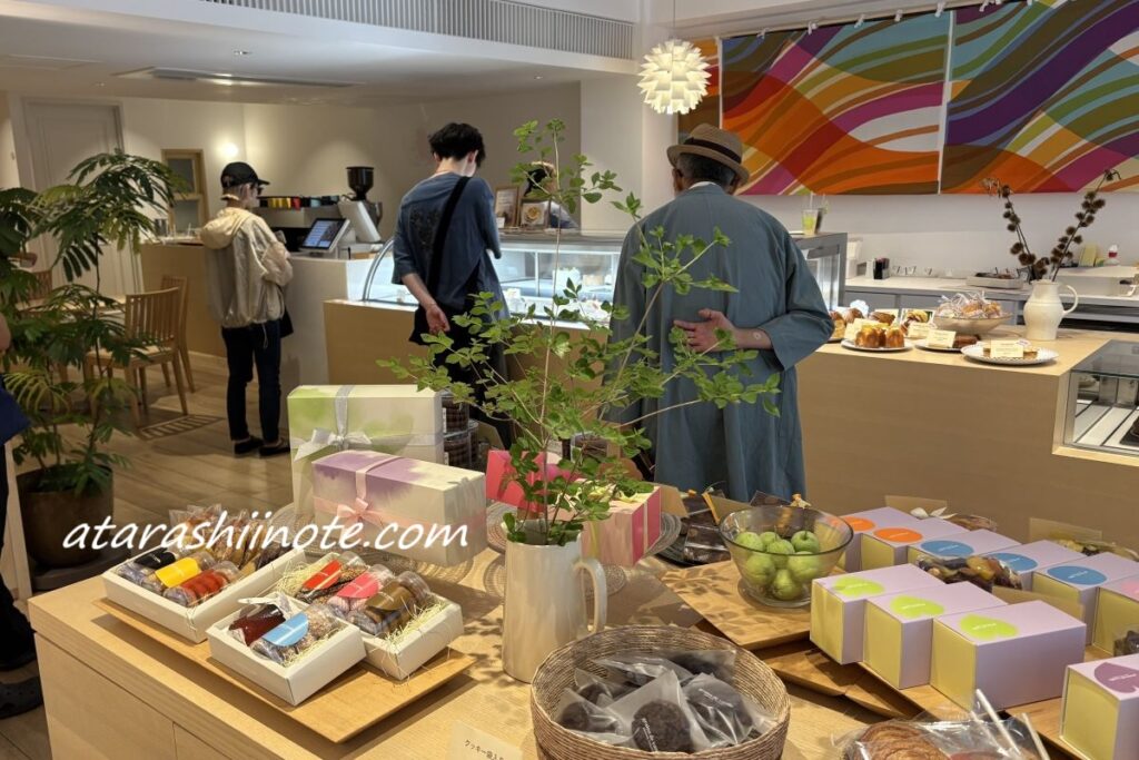 grains de vanille （グラン・ヴァニーユ）　店内