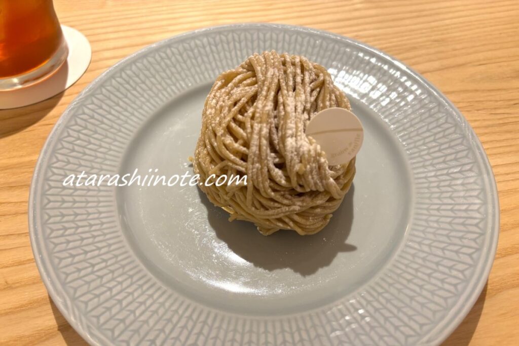 grains de vanille （グラン・ヴァニーユ）の Mont blanc モンブラン