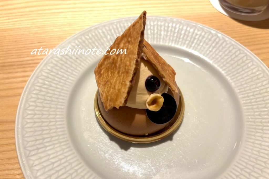 grains de vanille （グラン・ヴァニーユ）の Praline cassis　プラリネ カシス