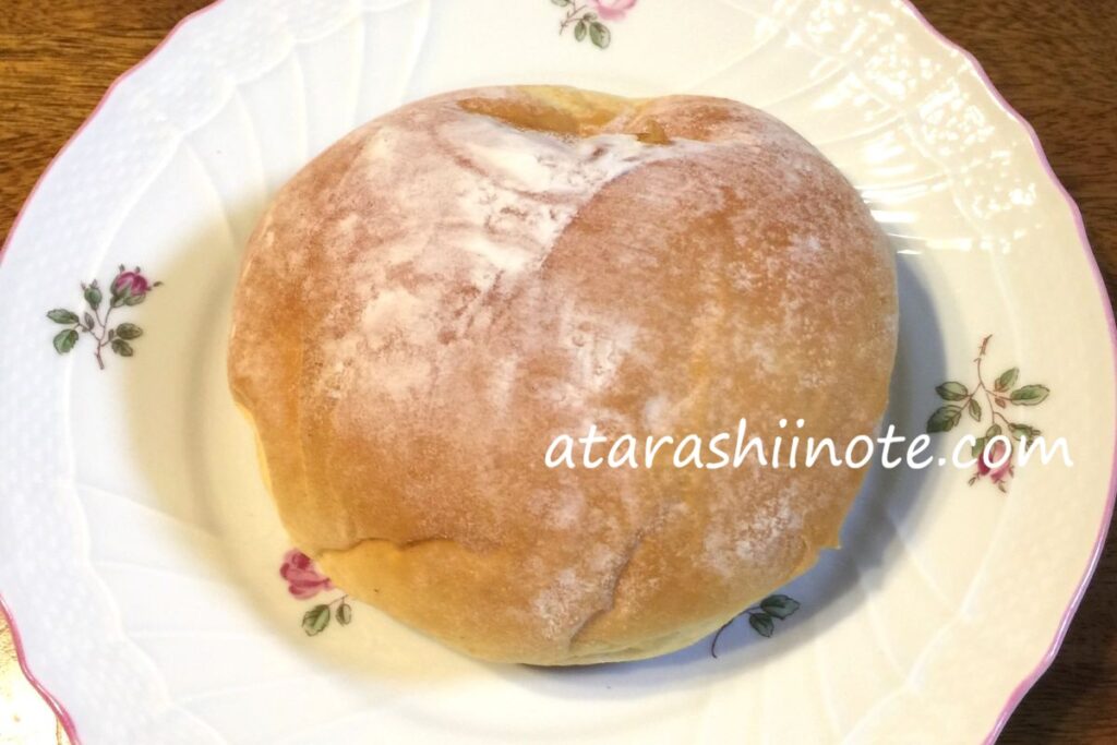 たま木亭のクリームパン